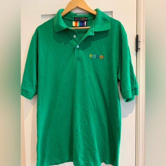 Men’s Green Coogi brand polo shirt with artistic graphic on the back - Picture 2 of 4